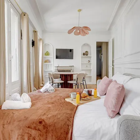 Apartment Le Trocadero - 5 Minutes A Pied De La Tour Eiffel - Place Trocadero - 5 Personnes - Cadre Exceptionnel - Entierement Climatise